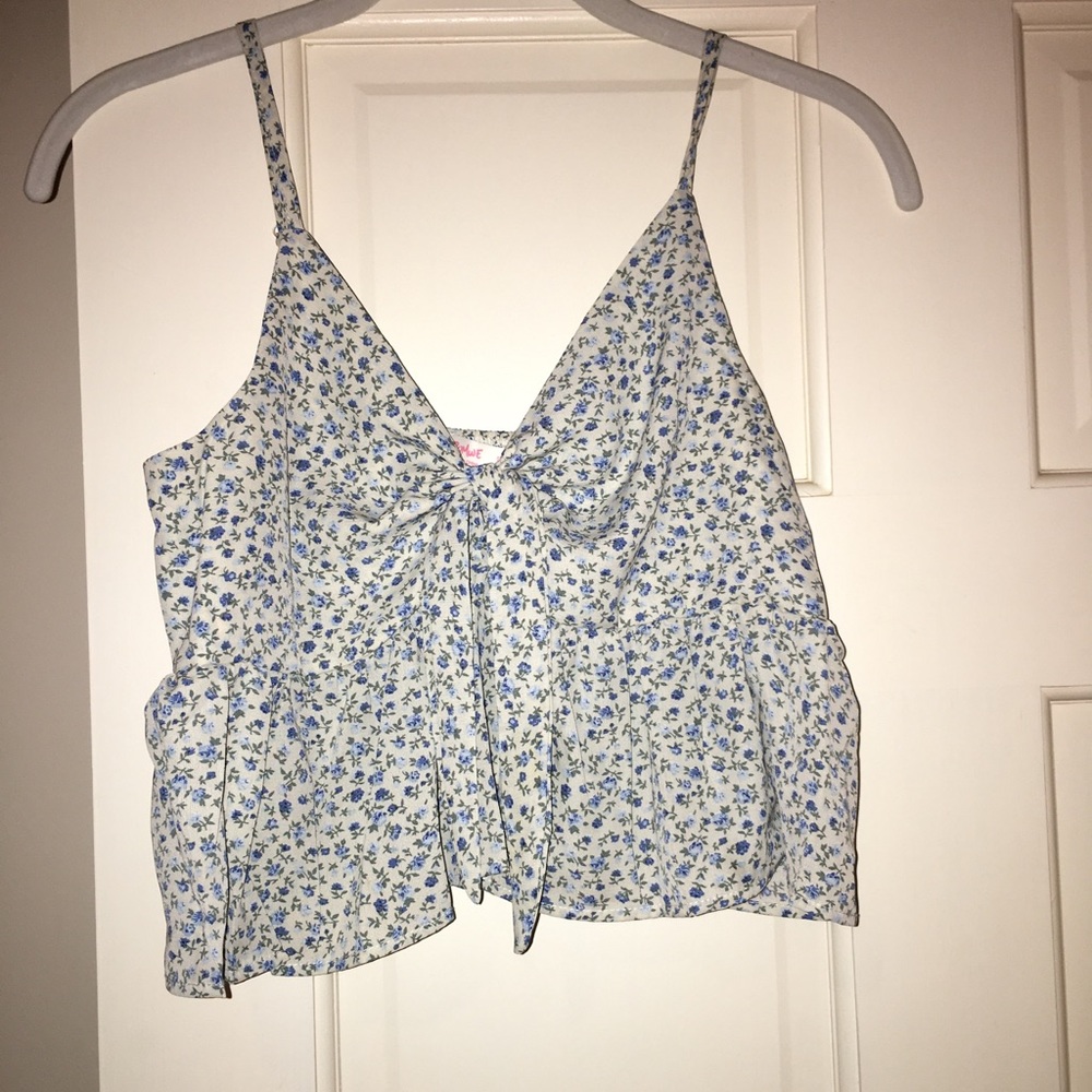 Floral flowy crop top